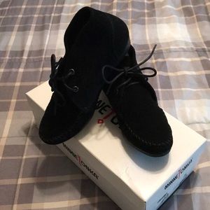 Minnetonka Ankle booties